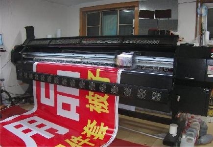 洞口喷绘广告分辨率是多少？