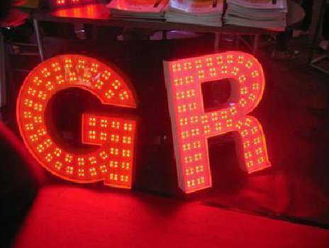 洞口LED发光字有哪些优势？